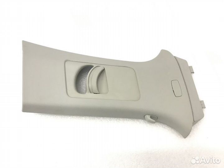 Обшивка стойки правая Skoda Octavia 1.6 cwva 2018