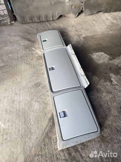 504180746 полка верхняя iveco Stralis