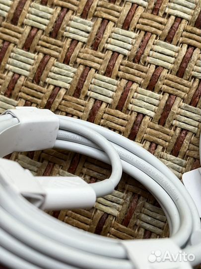 Новый оригинальный кабель lightning Type C iPhone