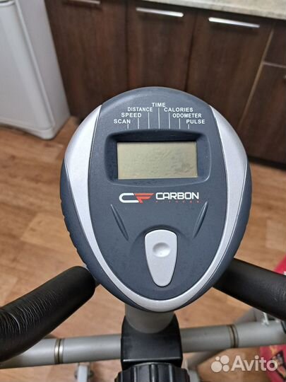 Эллиптический тренажер Carbon E100