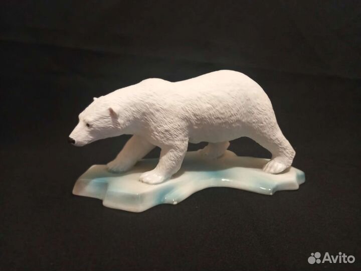 Фарфоровая статуэтка бисквит