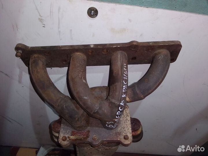 Коллектор выпускной с трубой приемной VW Passat B3