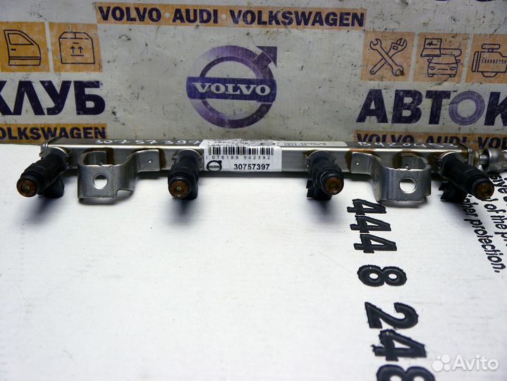 Рейка топливная (рампа) Вольво S40-2 V50 S80 V70