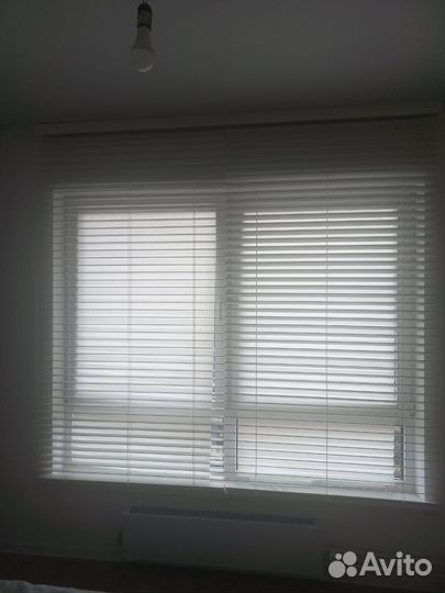 Деревянные жалюзи на окна