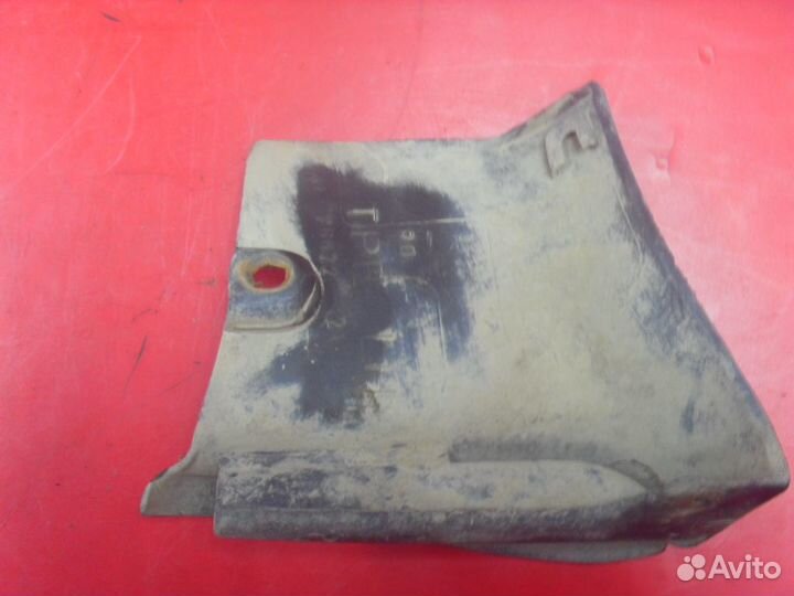 Брызговик 7662212150 Toyota Corolla Ceres (E100)