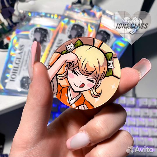 Аниме значки с любой картинкой