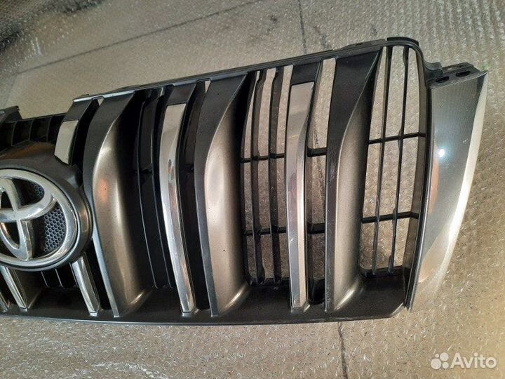 Решетка радиатора Тoyota Land Cruiser Prado 150
