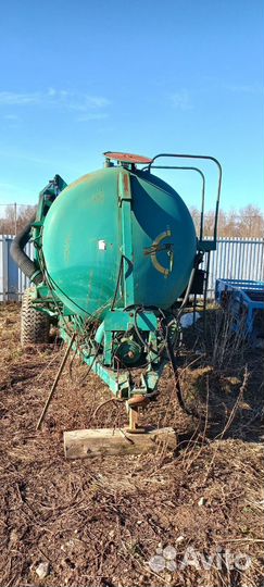 Разбрасыватель удобрений БобруйскАгромаш МЖТ-Ф-11, 2010