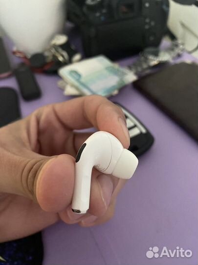 Apple airpods pro правый