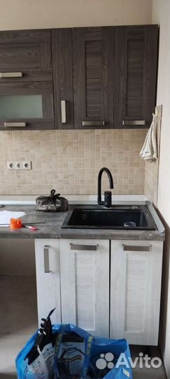 Кухня с техникой бу 2,60м