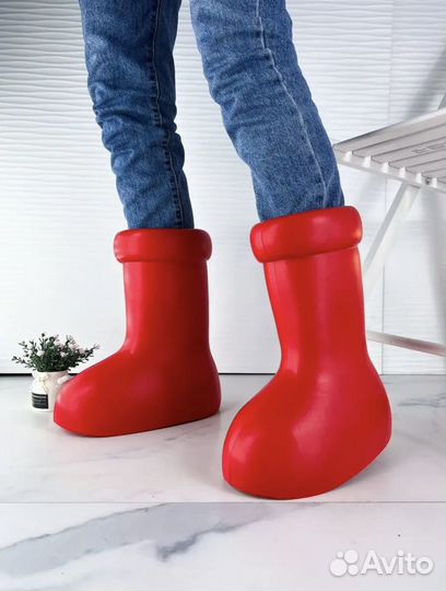 Сапоги красные