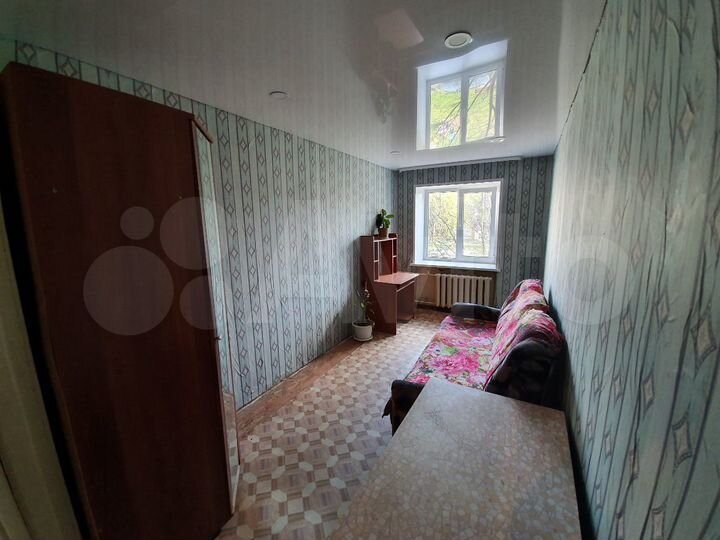 Комната 12 м² в 5-к., 2/4 эт.