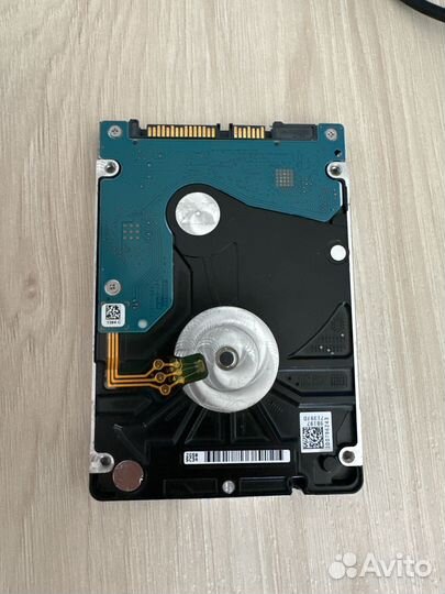 Жесткий диск на 1тб, 2,5