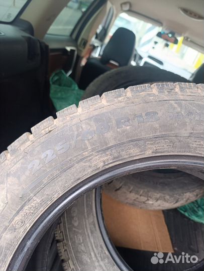 Nokian Tyres Hakkapeliitta R SUV 225/60 R18