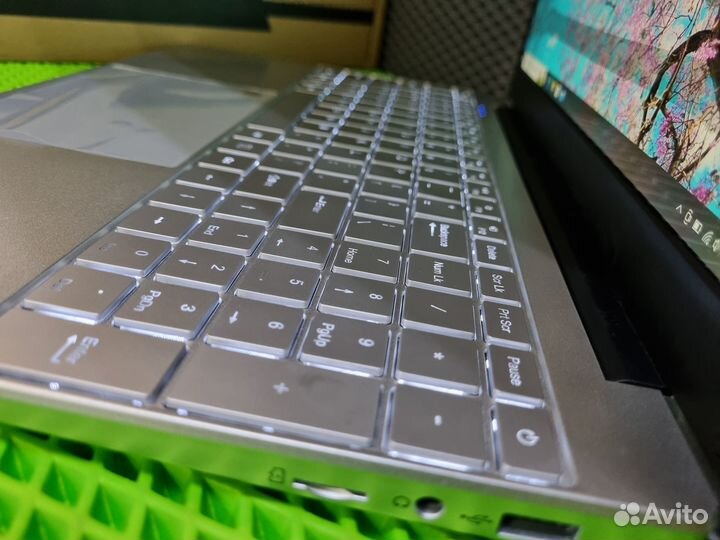 Новый Ноутбук Intel Celeron j4125/озу12GB/256SSD