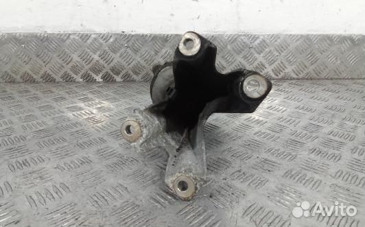 Подушка двигателя дизельная audi A8 D3 (HEA28BL02)