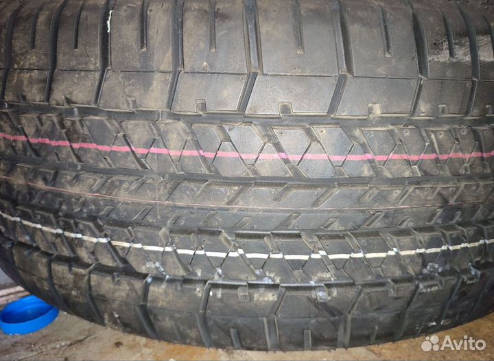 Bridgestone Dueler A/T 275/50 R22