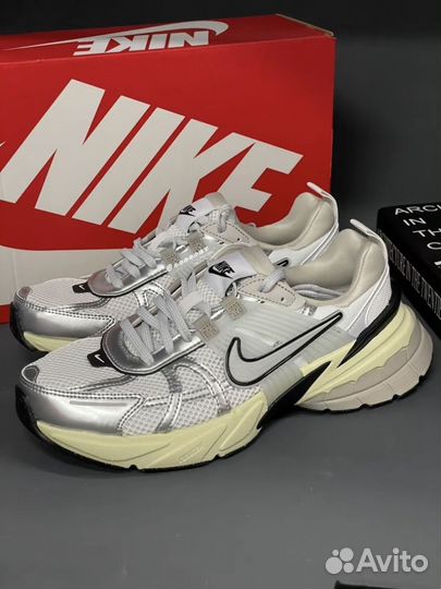 Nike V2K Run оригинал