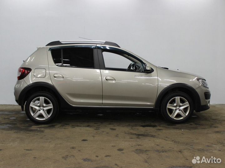 Renault Sandero Stepway 1.6 AT, 2018, 89 000 км