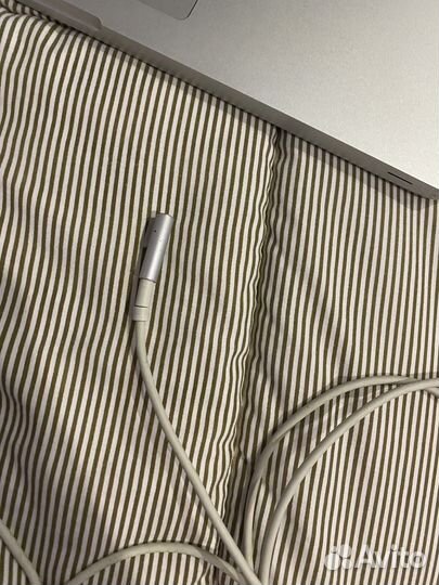 Apple MacBook pro late 2011