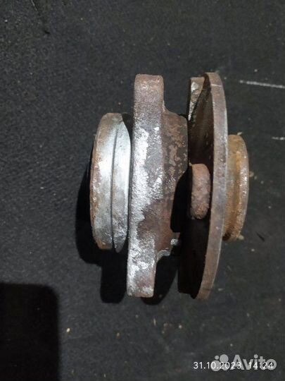 Ступица в сборе передняя Volvo Xc90 C B5254T2 2005