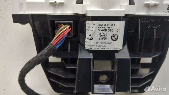 Щиток приборов BMW i3, 2021