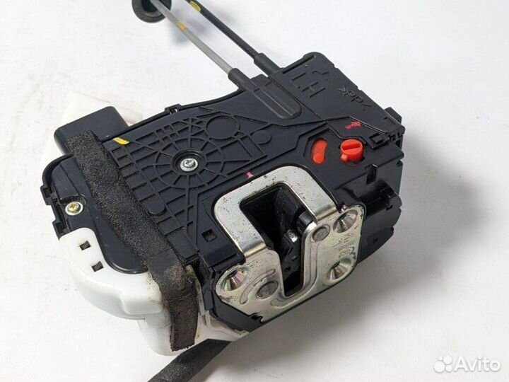 Замок двери задний левый Hyundai Sonata YF G4KD