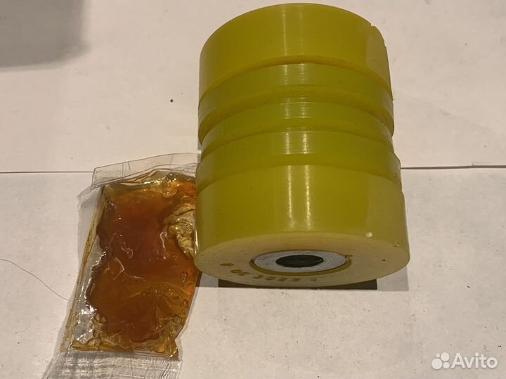 Сайлентблок задней подвески новый Toyota