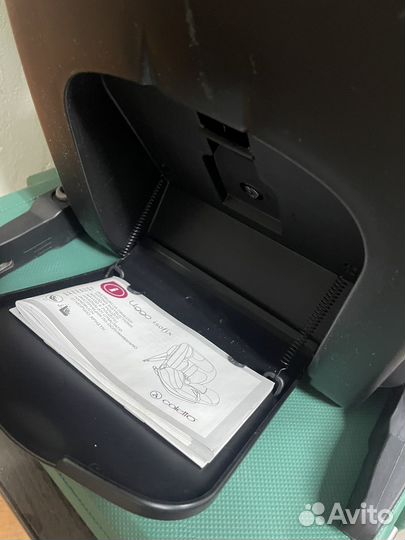 Автомобильное кресло