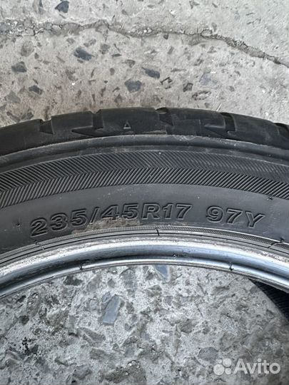 Bridgestone Potenza S001 235/45 R17 97Y