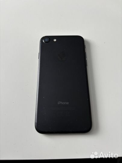 iPhone 7, 32 ГБ