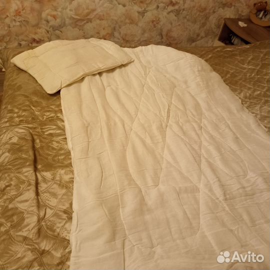 Детское одеяло в кроватку