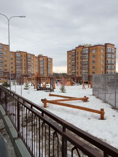 3-к. квартира, 80 м², 1/6 эт.