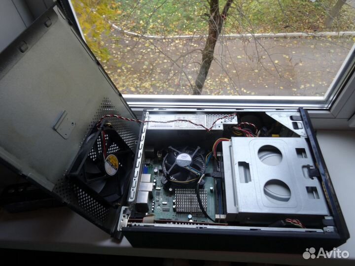 4-х яд. экономичный Acer intel Xeon L5420/R5-230