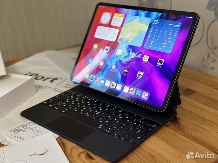 iPad Pro 12.9 256gb LTE+ Keyboard Magic