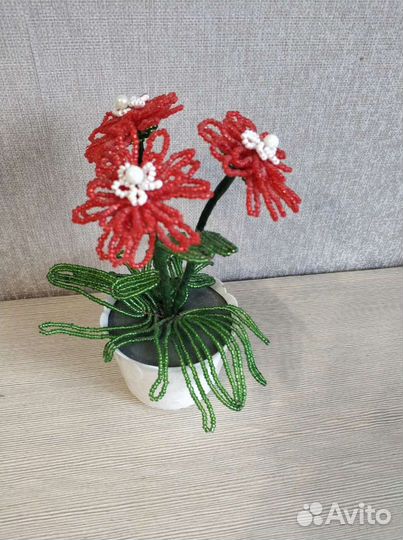 Цветы из бисера