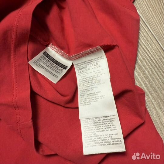 Футболка Levis