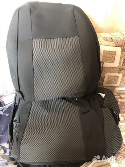 Автомобильные чехлы Volkswagen Jetta