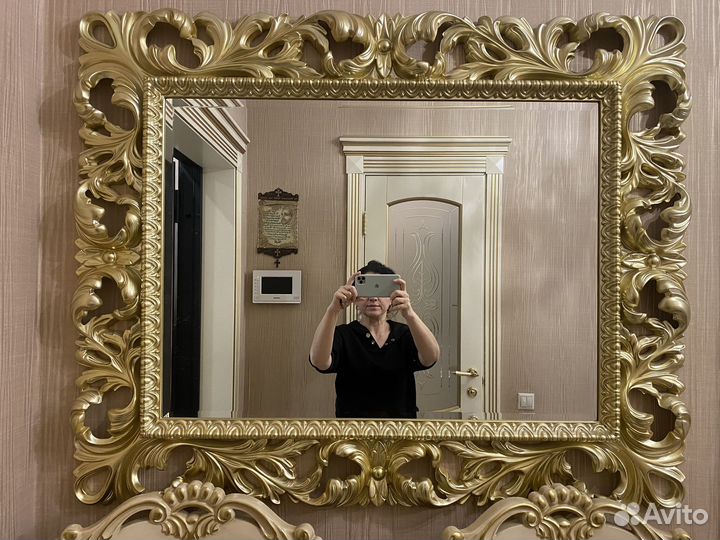 Зеркало с рамкой