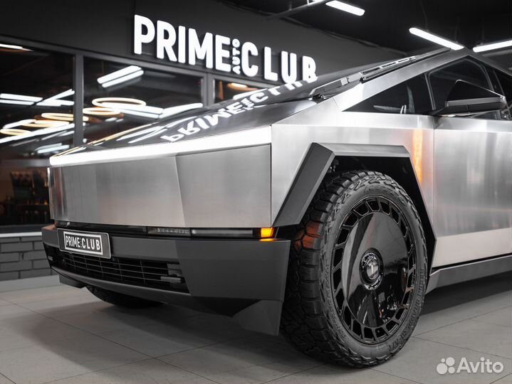 Tesla Cybertruck 600 л.с. AT, 2024, 199 км