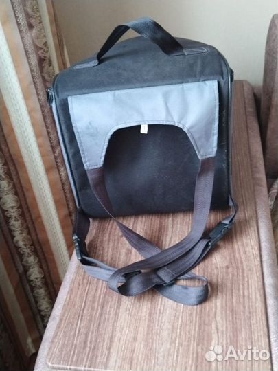 Переноска для кошек и собак