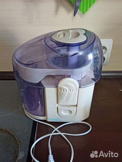 Соковыжималка Scarlett SC-012