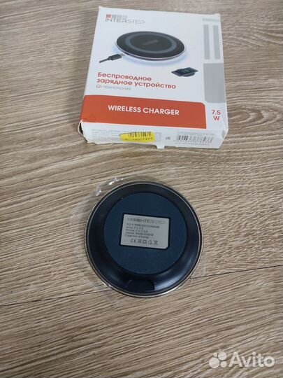 Беспроводное зарядное устройство InterStep новое