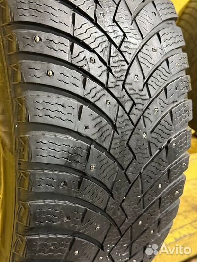 Pirelli Scorpion Ice Zero 2 275/45 R21 110H