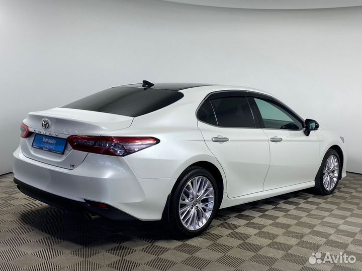 Toyota Camry, 2021