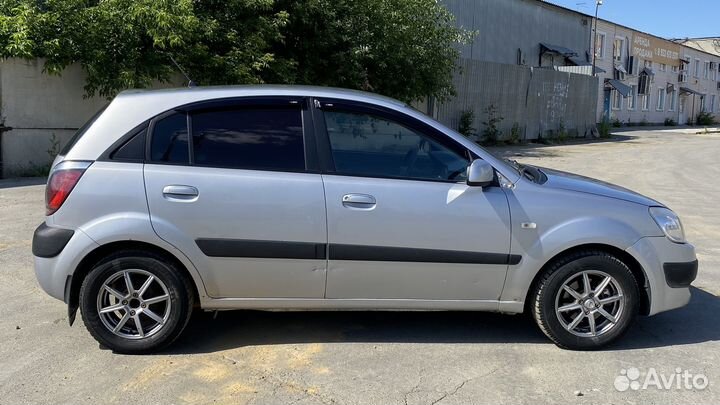 Kia Rio 1.4 AT, 2006, 219 000 км