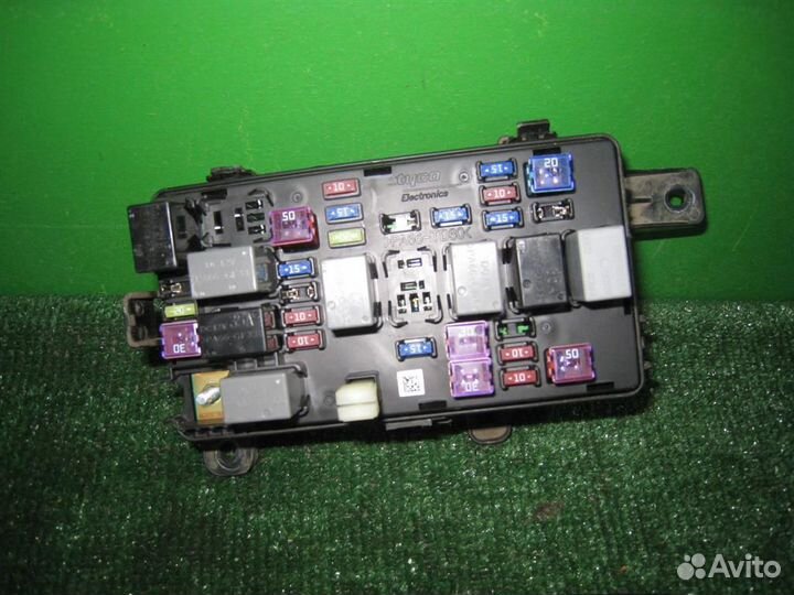 Блок предохранителей моторный Chevrolet aveo T255
