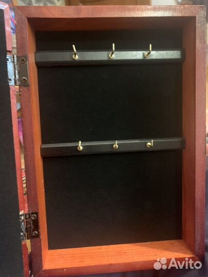 Ключница настенная из дерева