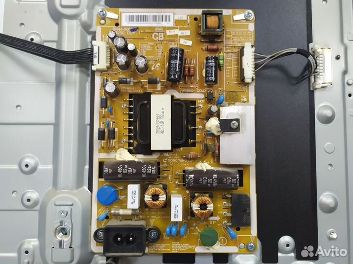 13. Телевизор samsung UE32F4500akxru / BN94-07062A