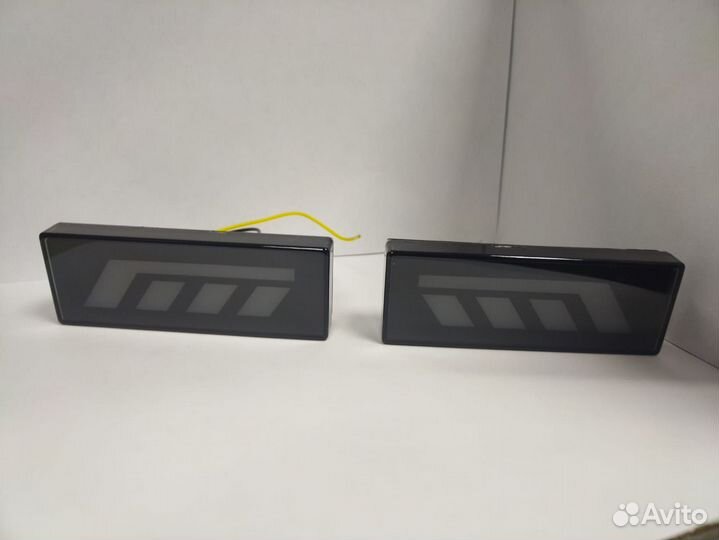 Поворотник Нива Урбан на крыло галочки Новые